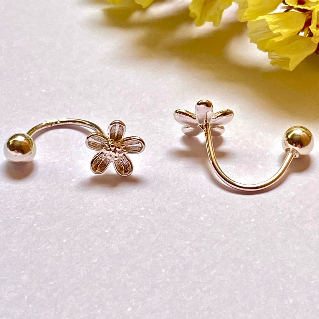 Pendientes con forma de flor plata de ley 925